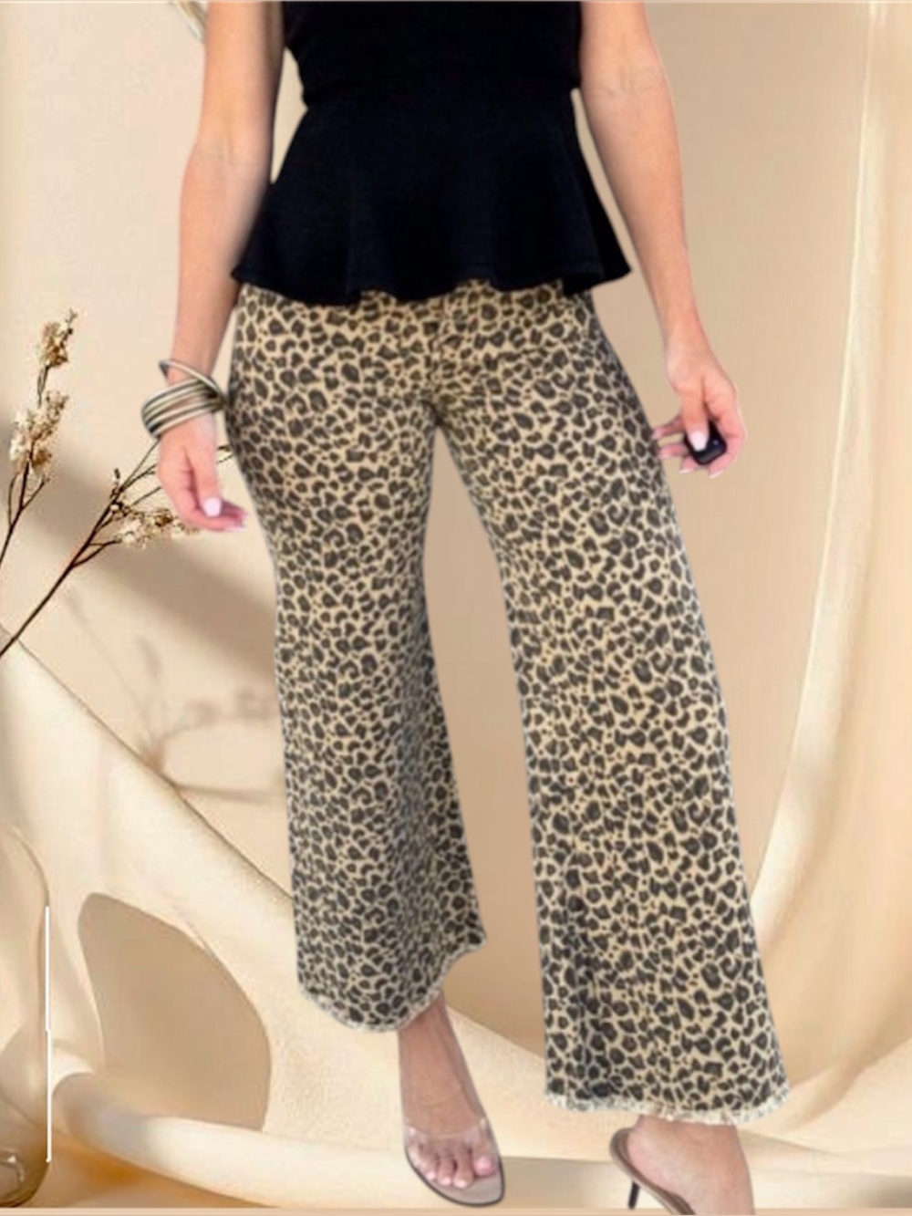 Leopard Print Mid Rise Flare Jeans - Picture 4 of 8
